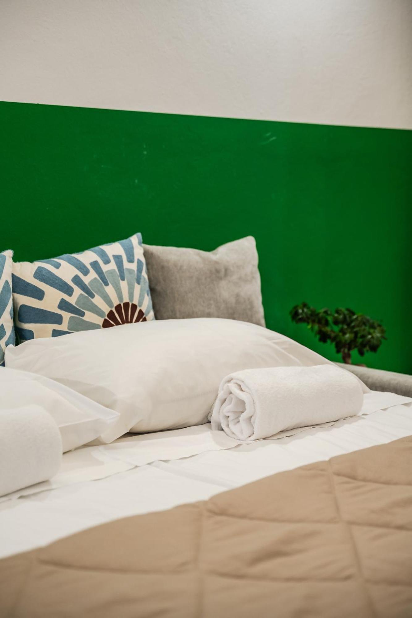Riverwalk Al Castello Indipendent Apartments Verona Ngoại thất bức ảnh